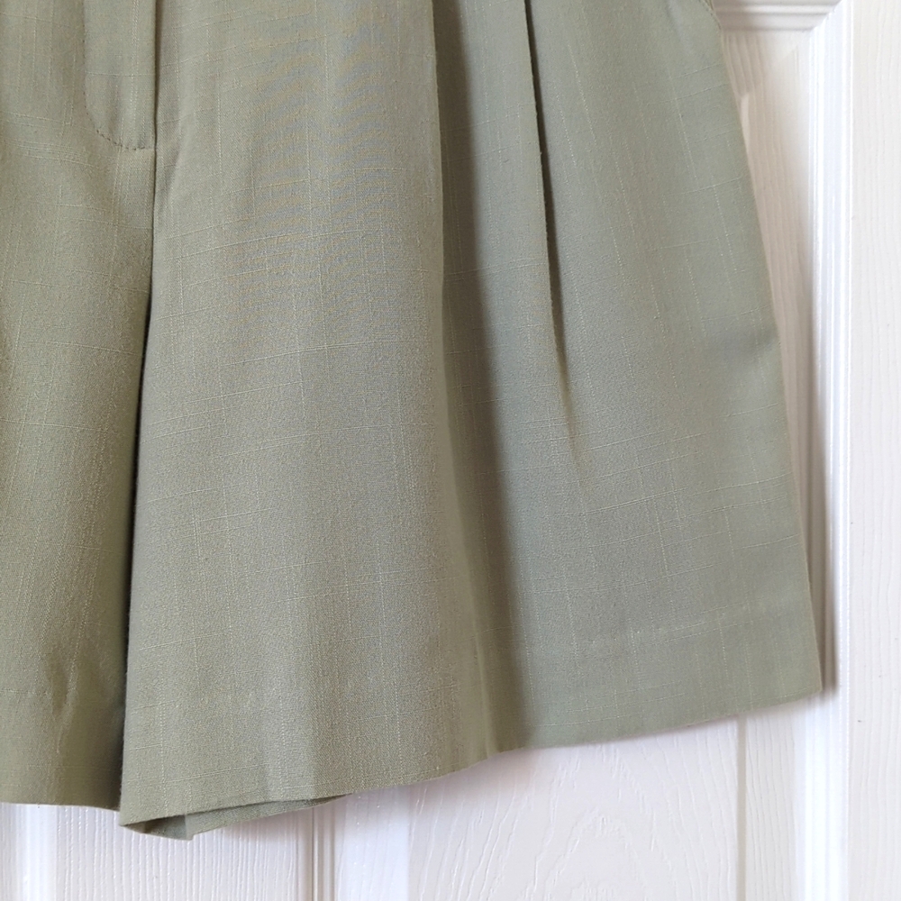 Sag Harbor 90's Vintage Preppy Pleated High Waisted Wide Leg Shorts Light Sage - Picture 8 of 11